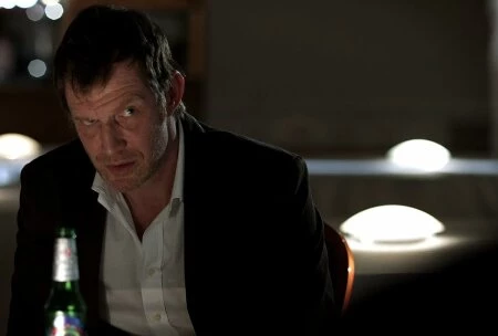 Момент из сериала «Черное Зеркало»